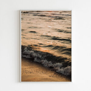 Plakatas „Saulėtos bangos“