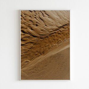 Plakatas „Smėlis glostomas jūros“